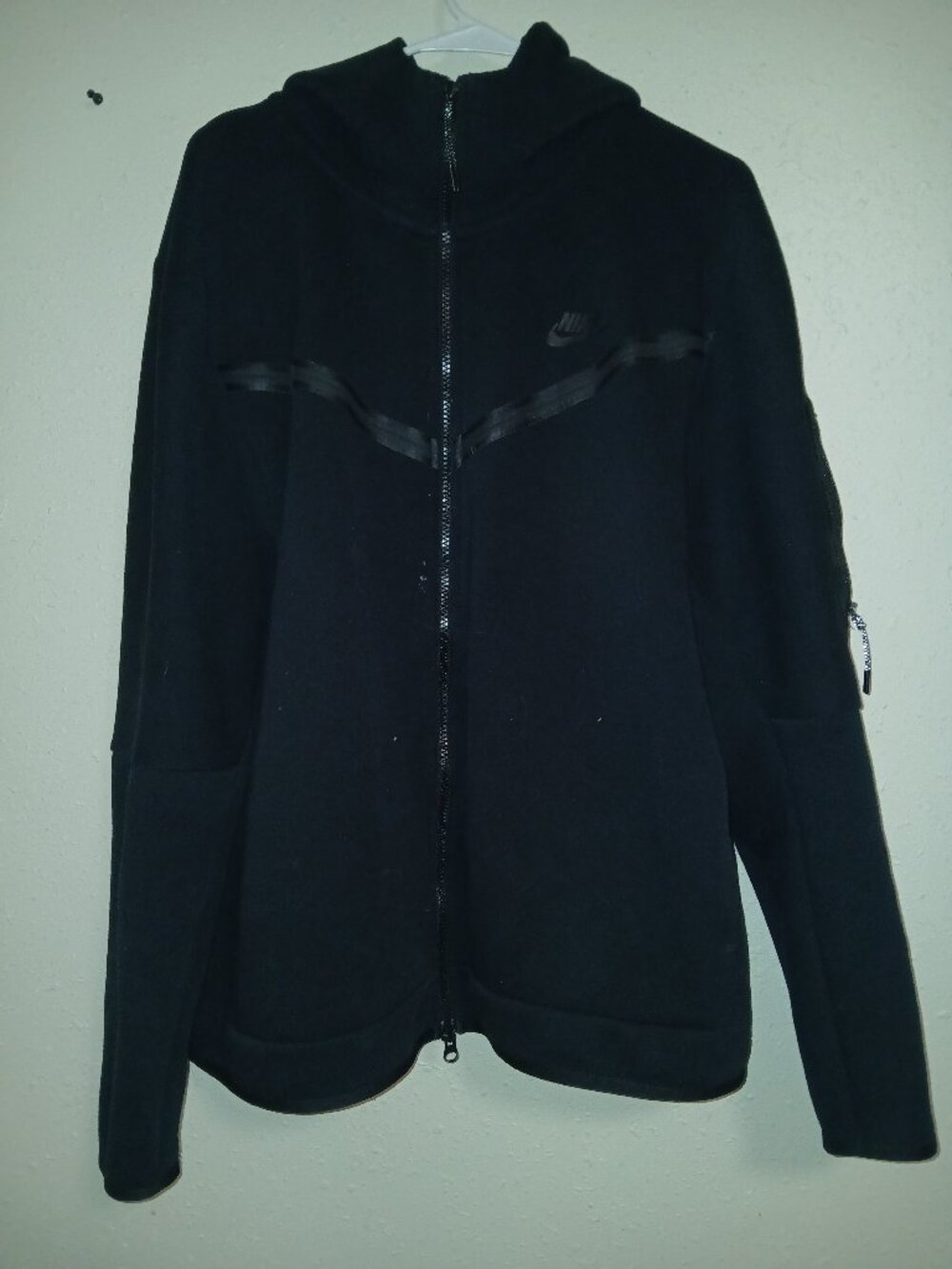 nike tech black size xl